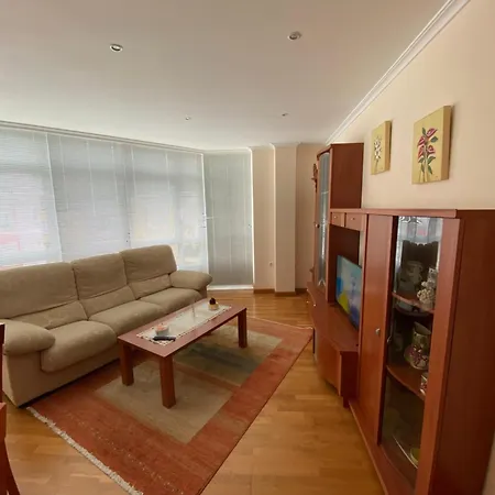 Alvaro Cunqueiro 4i Apartment *